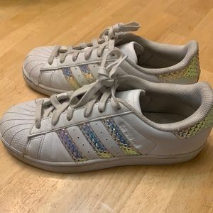 Adidas Superstar size 6.5